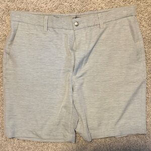 Men's light gray Calloway golf shorts sz 36